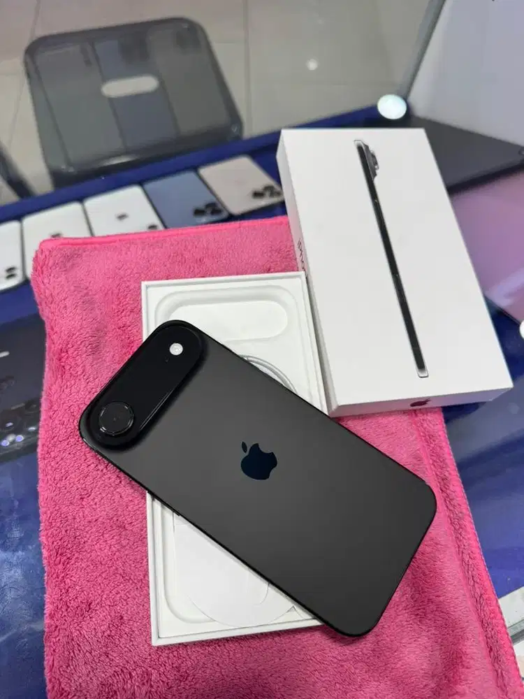 Iphone 17 air 256 resmi ibox pemakaian 7hari