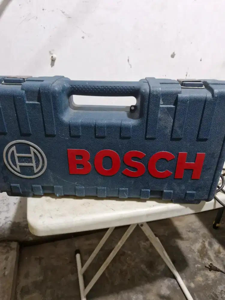 Bosch GSA1300 Professional sabre saw