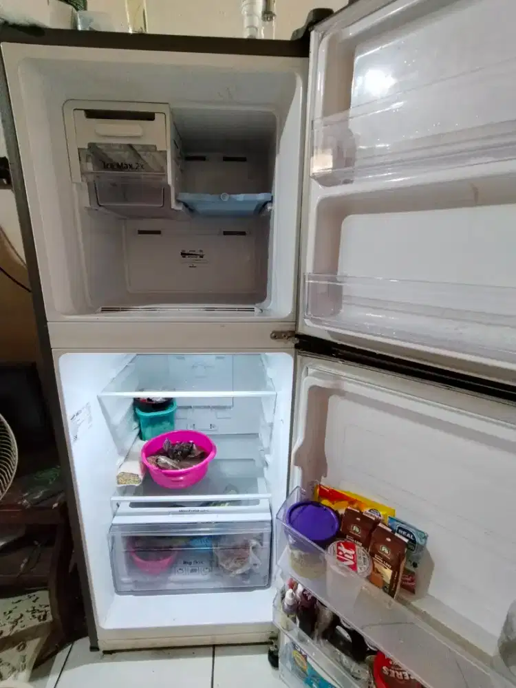 Kulkas samsung 2 pintu