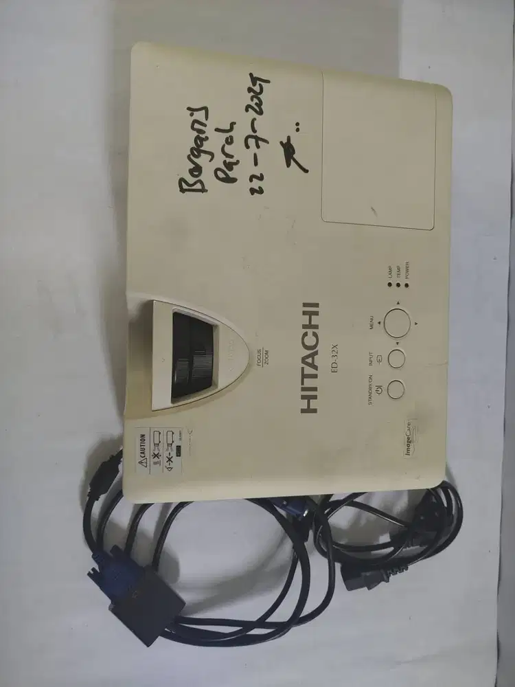 PROYEKTOR HITACHI ED 32X SECOND