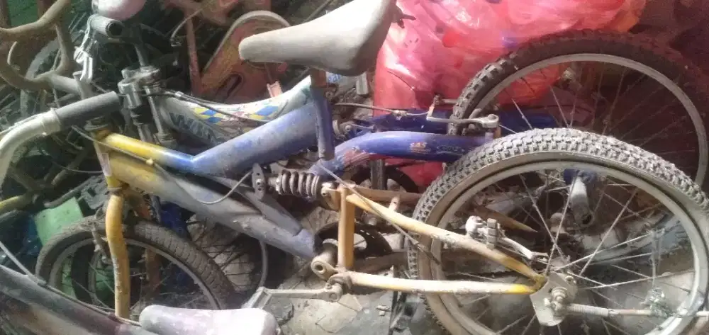 Dijual sepeda BMX shockbreaker 2 unit & sepeda anak 3 unit lengkap