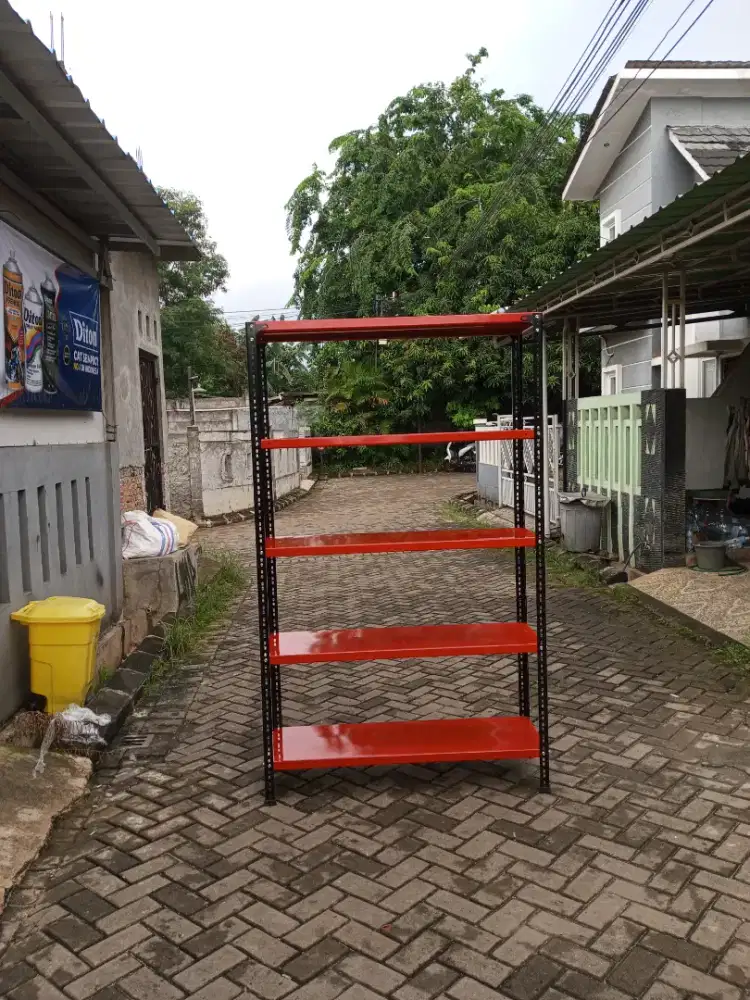 Lemari rak besi rak gudang