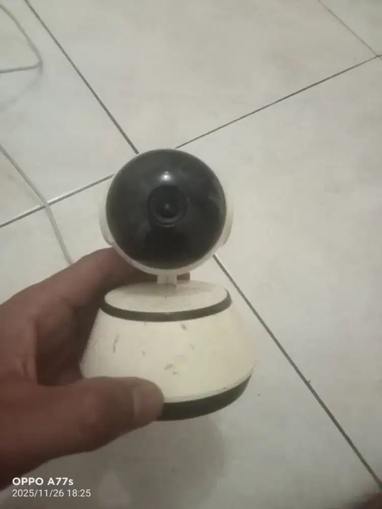 V380 Wi-Fi IP Smart Camera. 