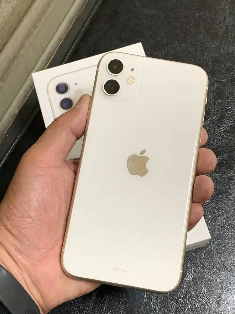 iPhone 11 64gb White Bea Cukai setara iBox Fullset