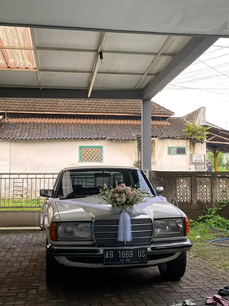 Mercedes-Benz E200 1986 Bensin