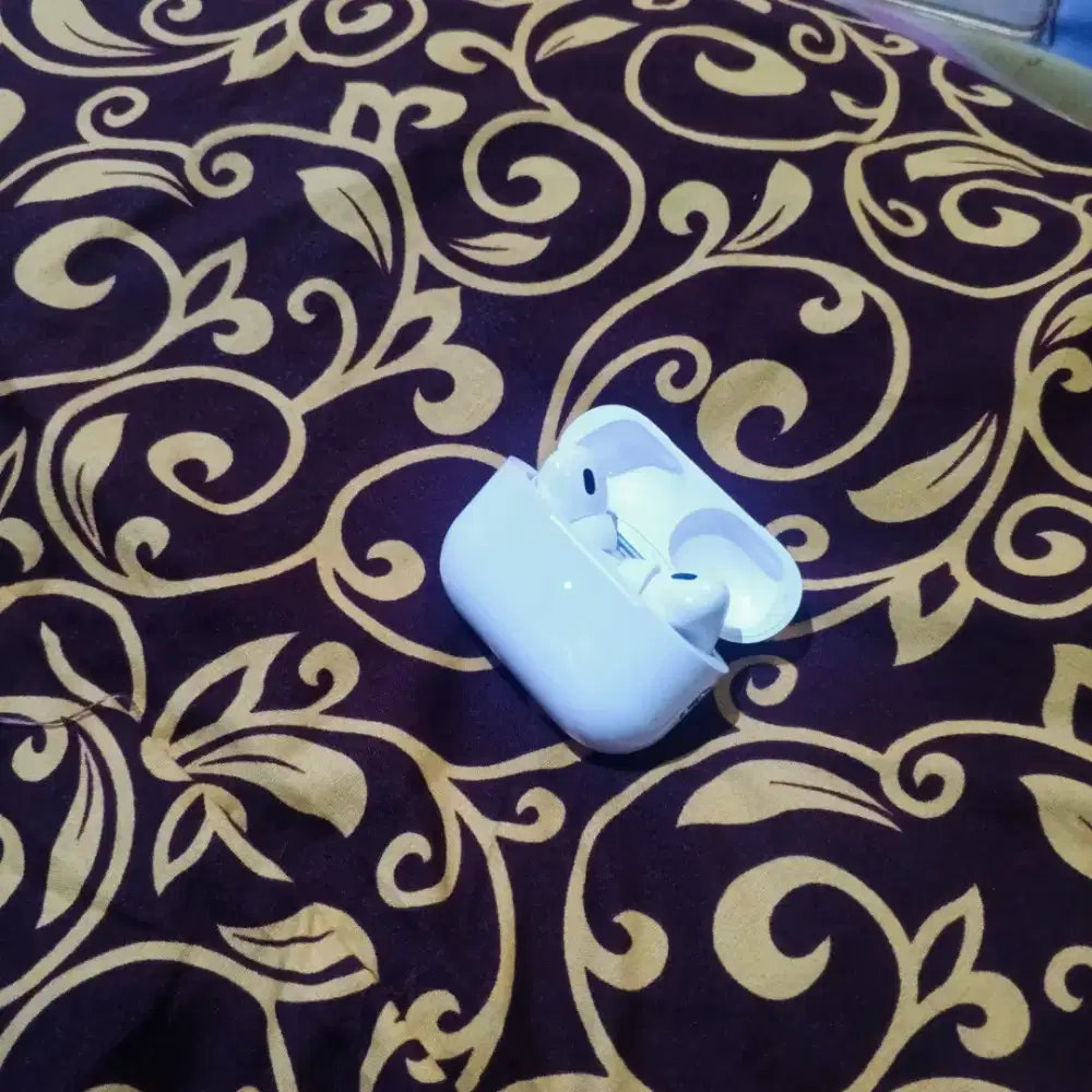 APPLE AIRPODS PRO -HSC2025