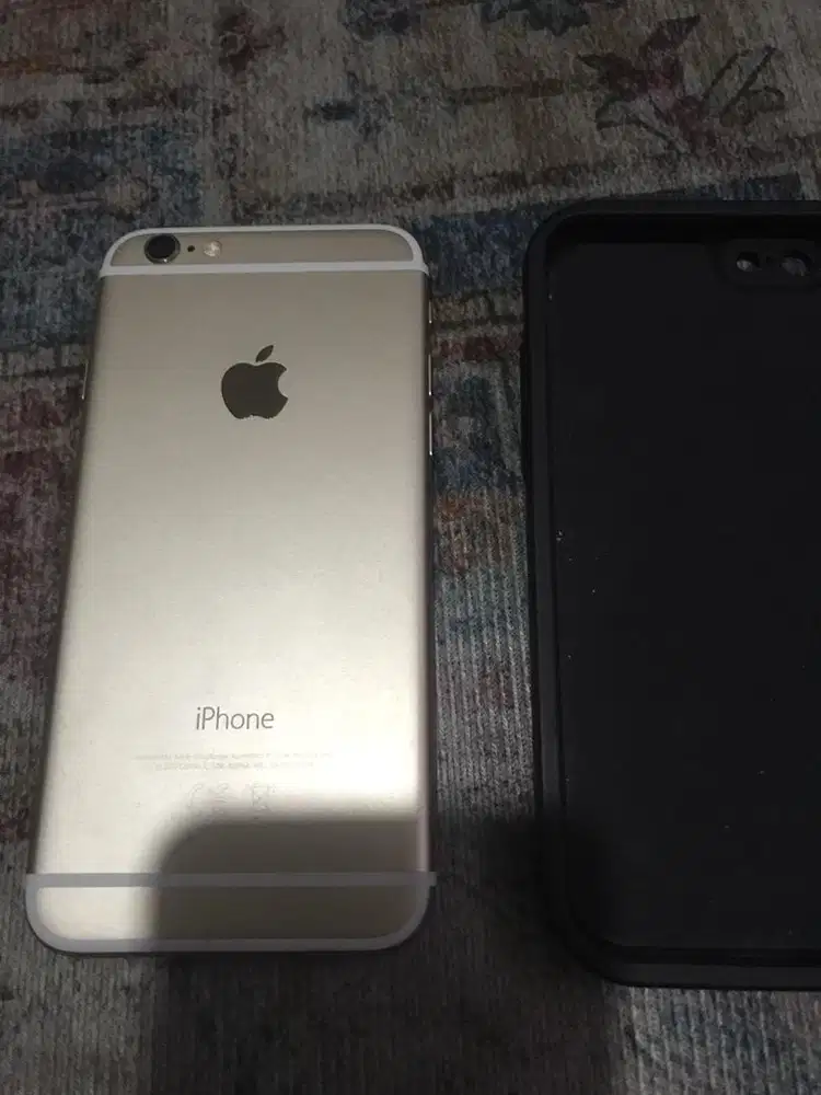 Jual iphone 6. Gold 32 giga. Mulus. Fungsi smua. Normal smua.