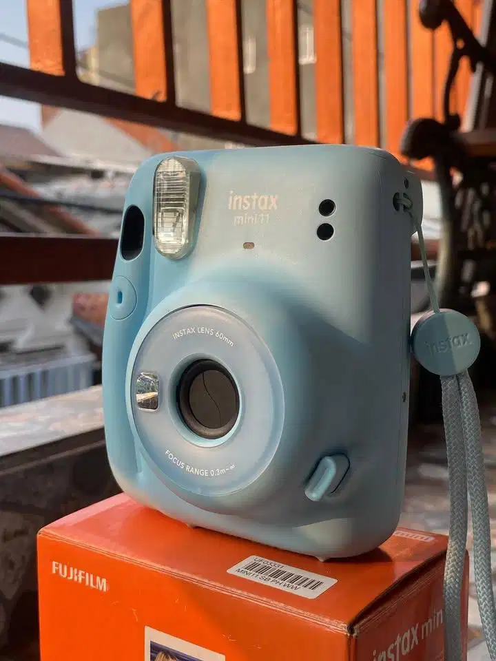 Kamera polaroid instax