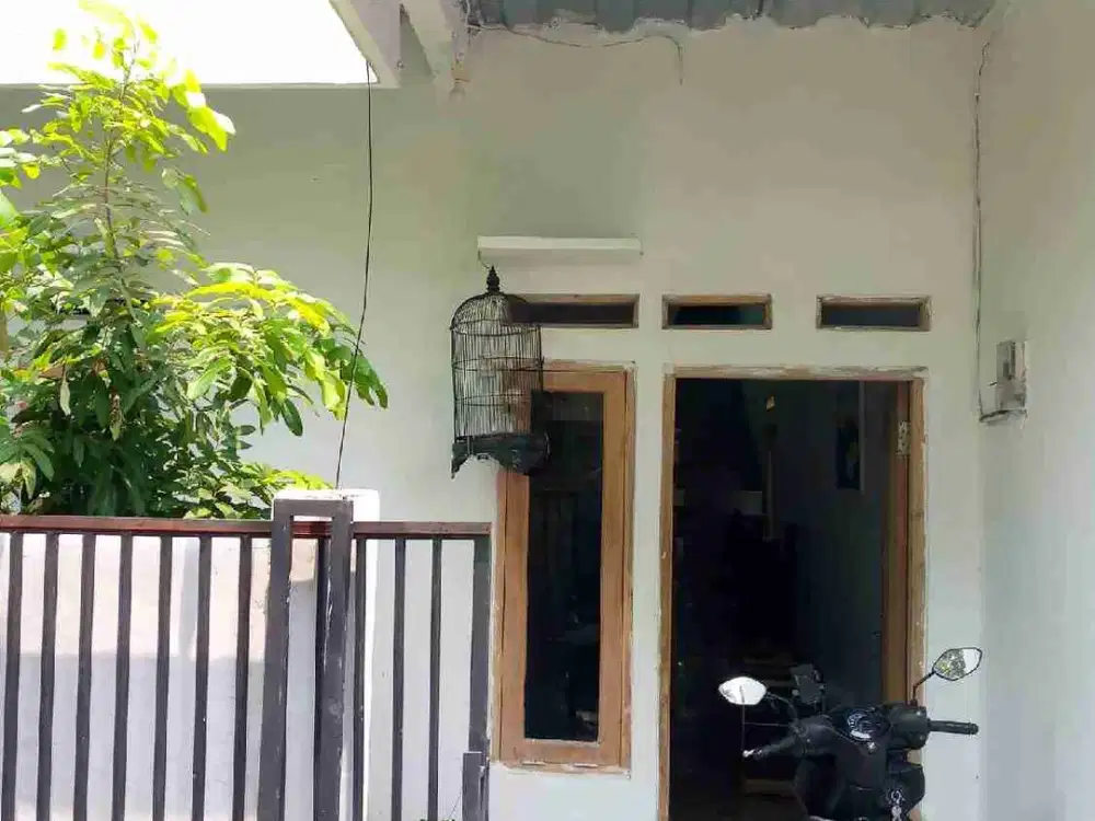 Dijual Rumah 2 Lantai di kp.Rambutan Ciracas Jakarta Timur