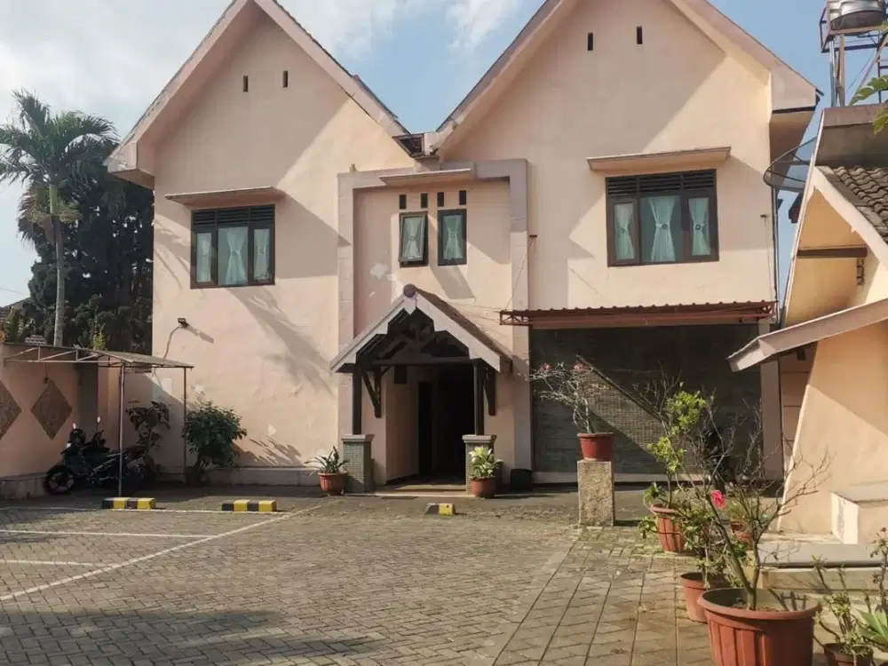 Dijual Hotel dan Rumah Waringin Anom Inn di Malang