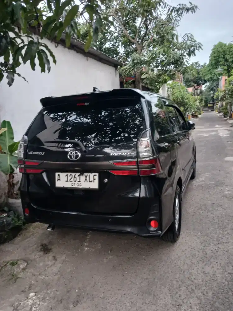 Mobil pribadi mobil terawat
