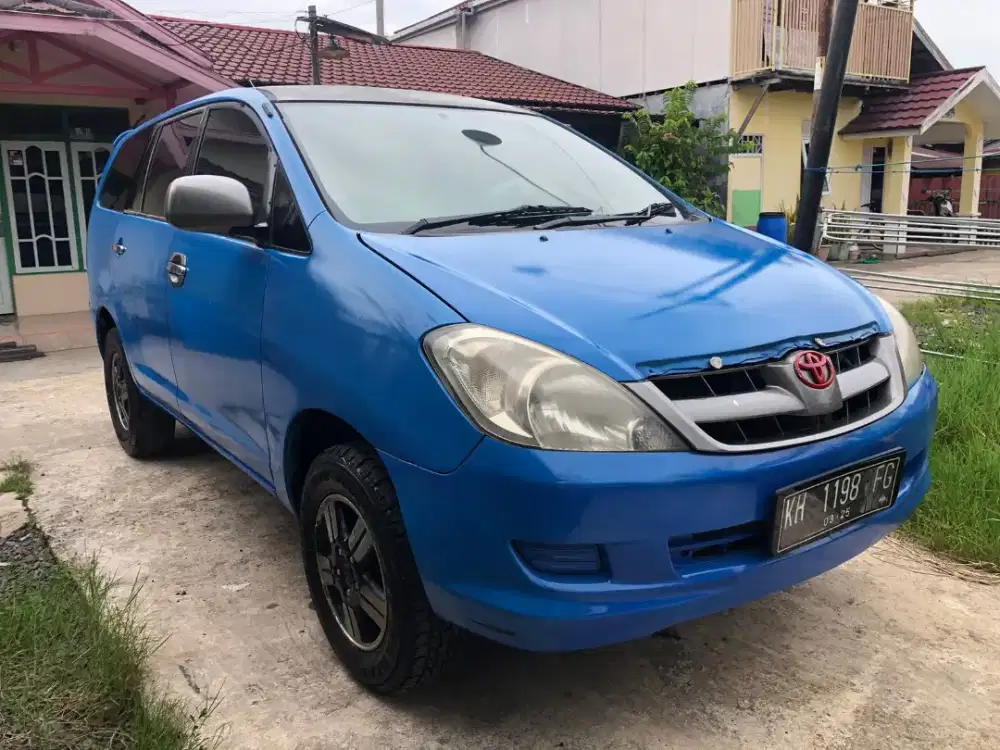 Kijang Innova bensin 2005