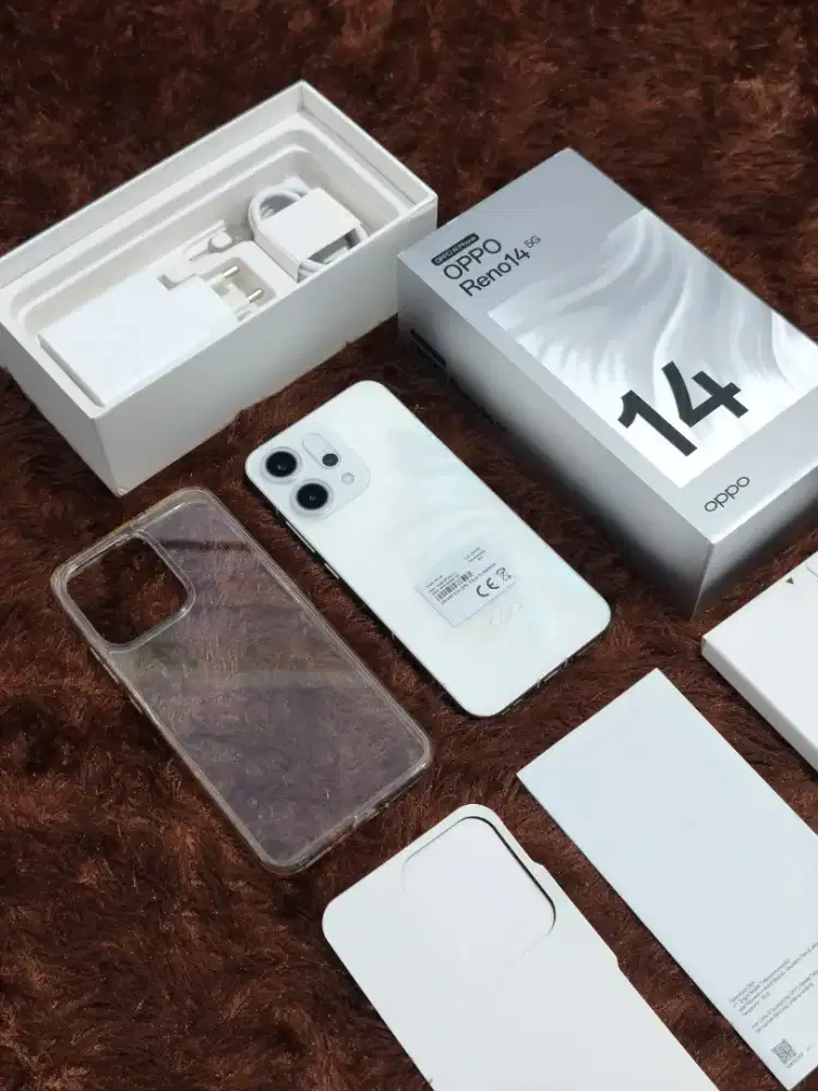 Oppo Reno 14 5G 12/256GB Like New Garansi September 2026 - White