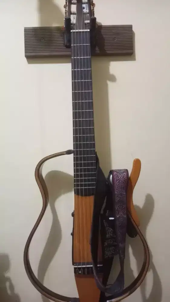 Gitar Yamaha Silent SLG 110N