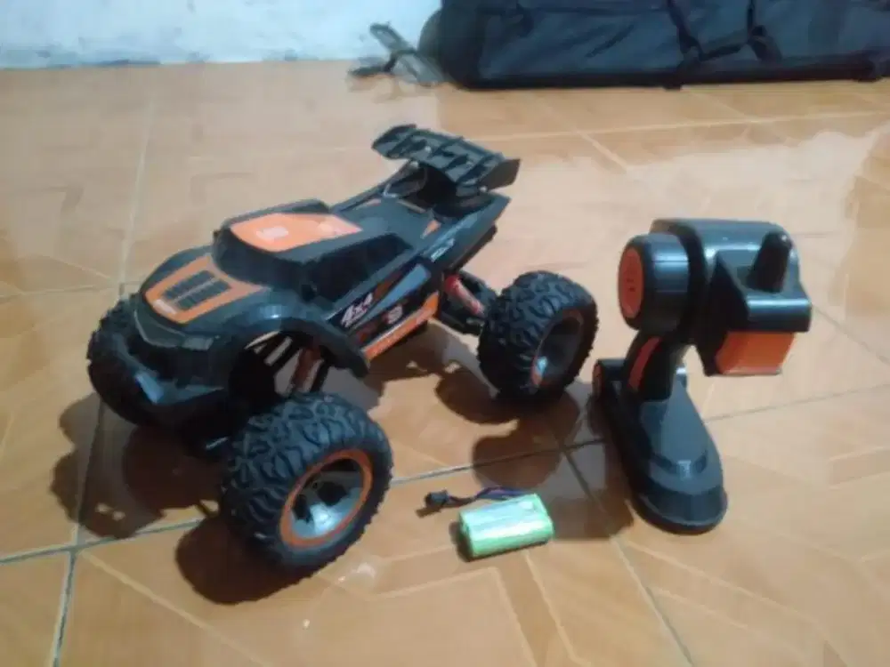 Mainan Remot Kontrol (RC) Mobil - HSC 2025
