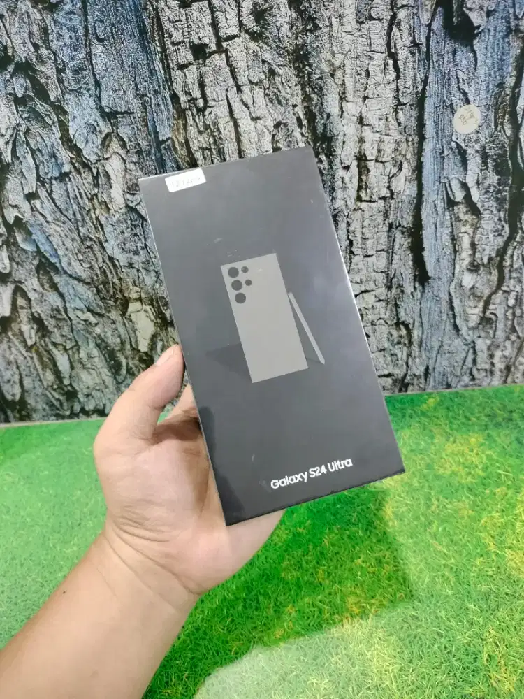 Samsung galaxy S24 ultra 12/256 new BNIB