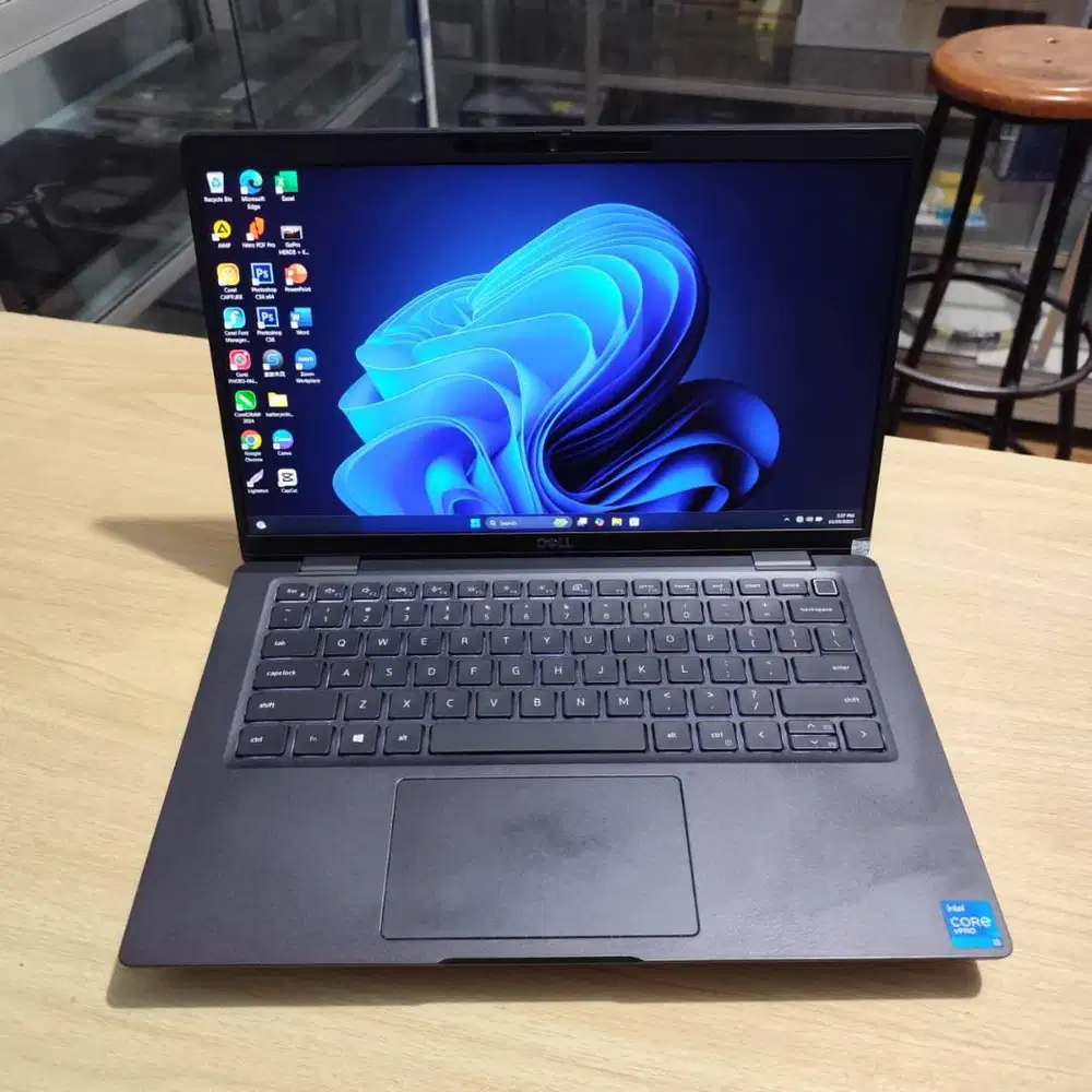Laptop Dell Latitude Layar Sentuh Generasi Baru Intel Core i5 Gen 11 T