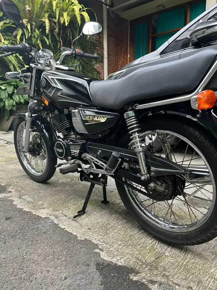 Rx King 2002 Hitam