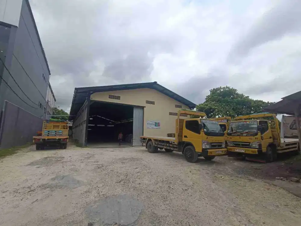 Gudang siap pakai. area Ubung.