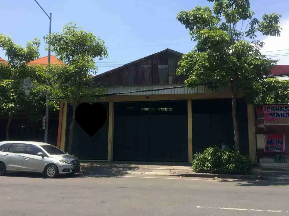 SEWA GUDANG TENGAH KOTA JALAN BESAR AKSES TRUK BISA LEWAT JL BARATAJAYA