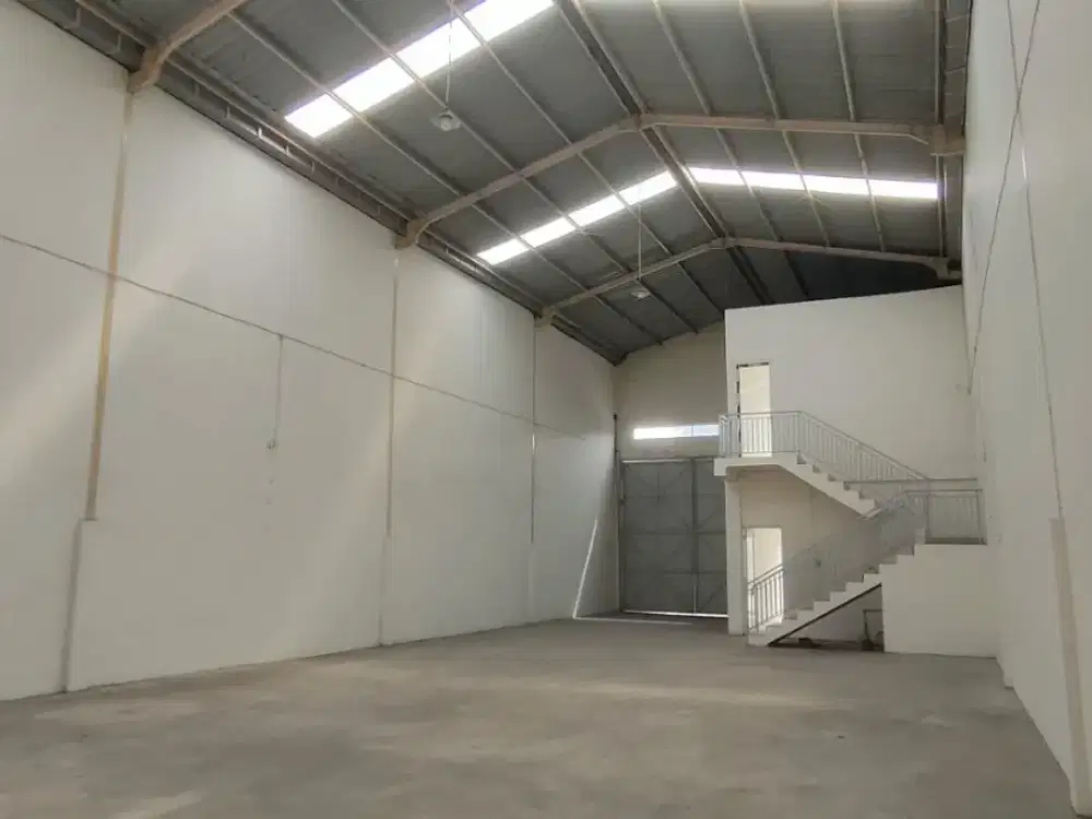 DISEWAKAN GUDANG AREA TANGERANG DEKAT PIK 2