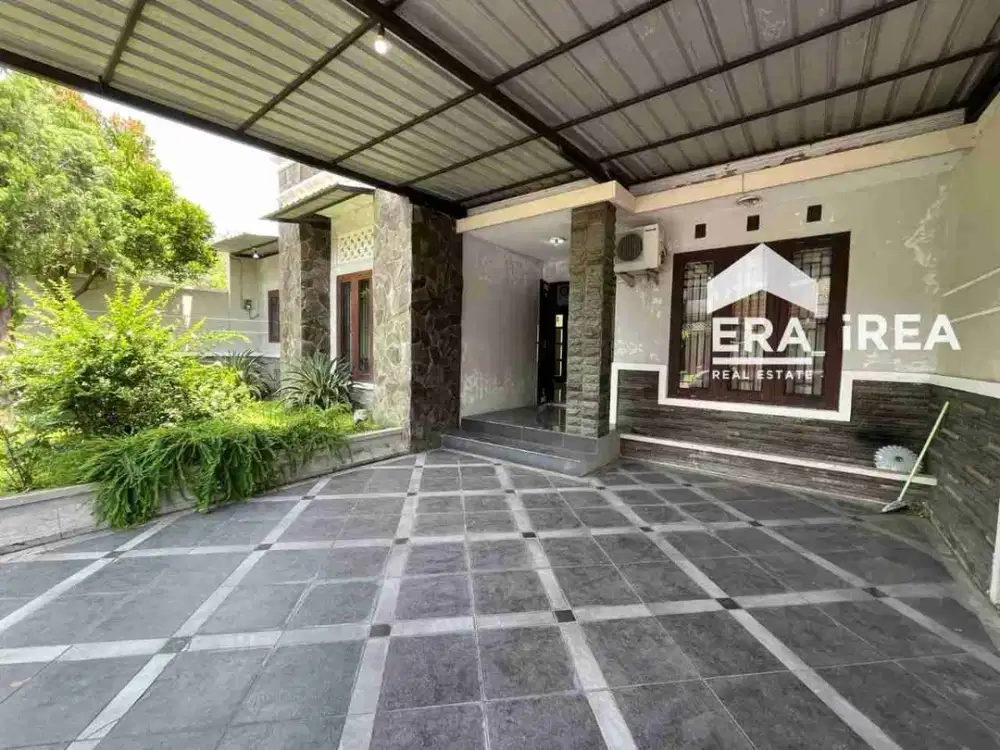 rumah disewakan solo   full furnished