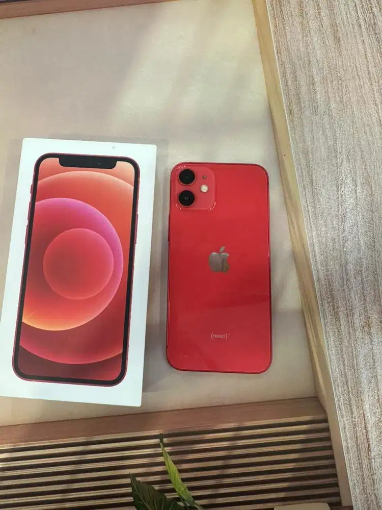 iPhone 12 Mini 64GB Red Eks iBox BH 91% Lengkap