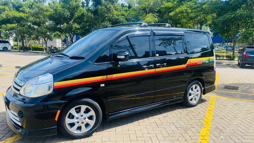 Nissan Serena 2012 Bensin