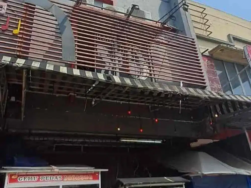 dijual ruko murah harga dibawah pasaran di jalan boulevard metland transyogi, kel. cipenjo, kec. cilengsi, kab. bogor