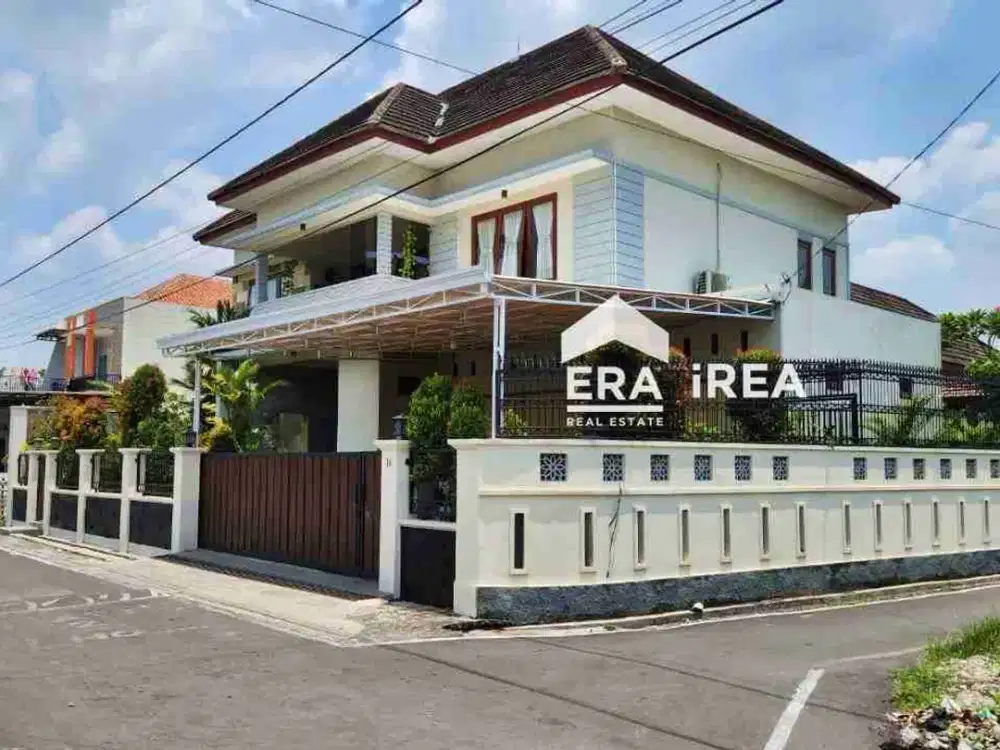 rumah  mewah dijual solo  baru Ada kolam  renang