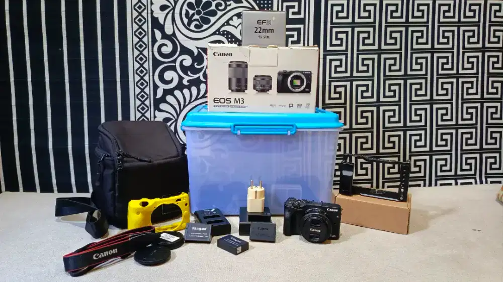 Canon EOS M3 lensa fix 22mm f2