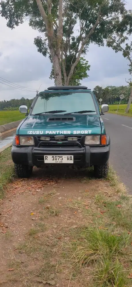 ISUZU PANTHER SPORT 1997