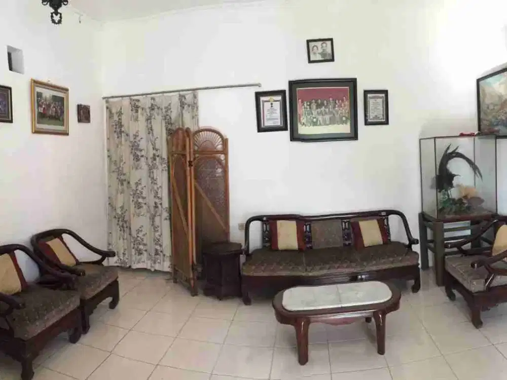 disewakan rumah bagus siap huni dipondok indah jakarta selatan