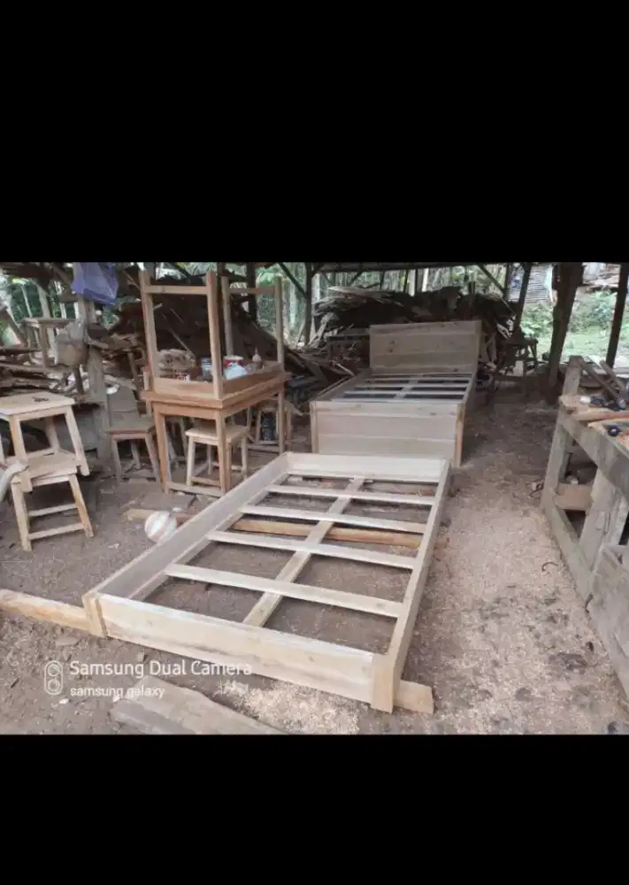 Jual tempat tidur berbagi model dan ukuran bisa riquest