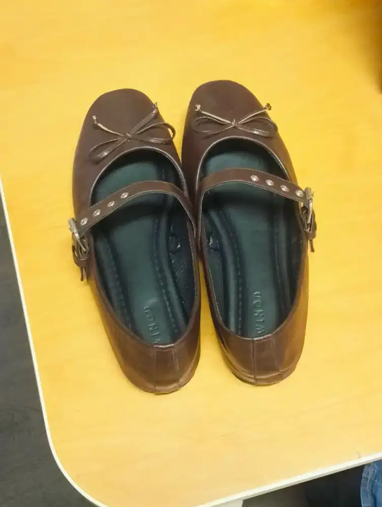 Flat Shoes Cokelat Trendy Nyaman dan Ringan Dipakai