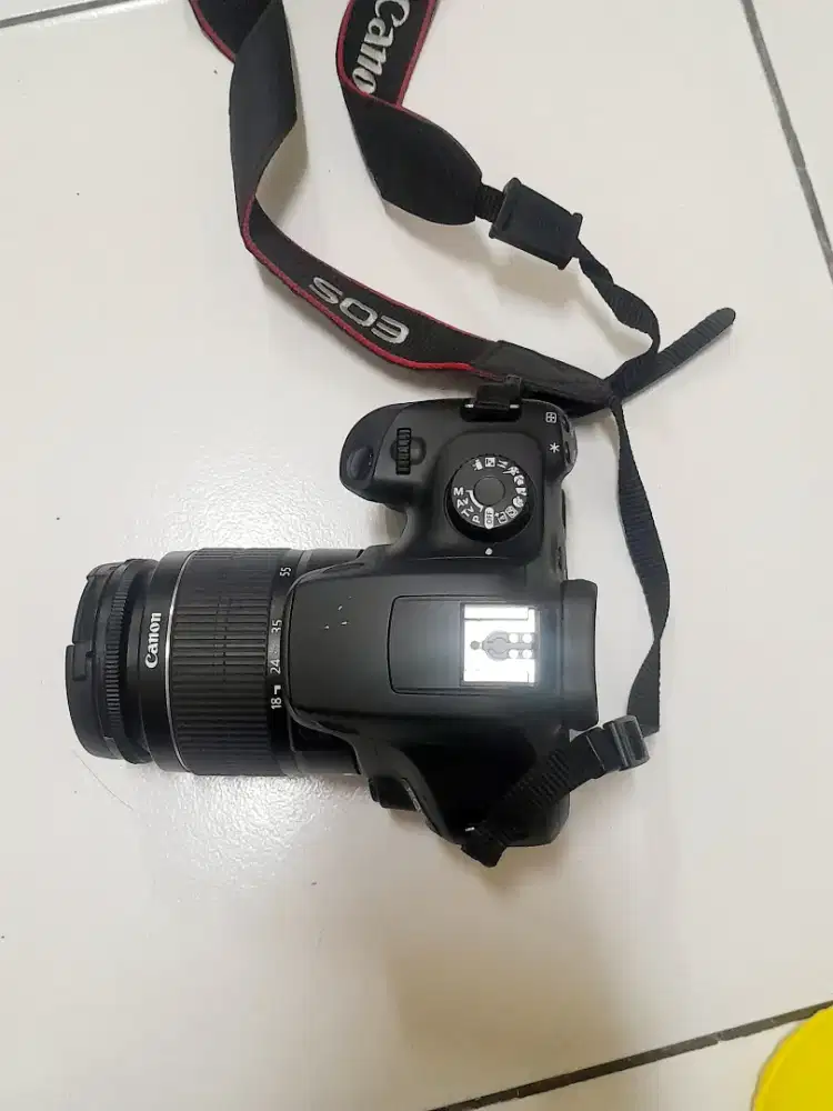 Kamera DSLR Canon EOS 3000D