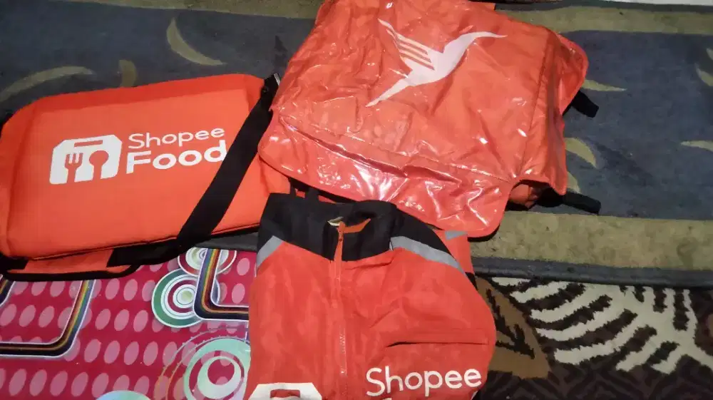 Jual rompi shope food ,tas shope food , sama tas lalamove (sepaket)