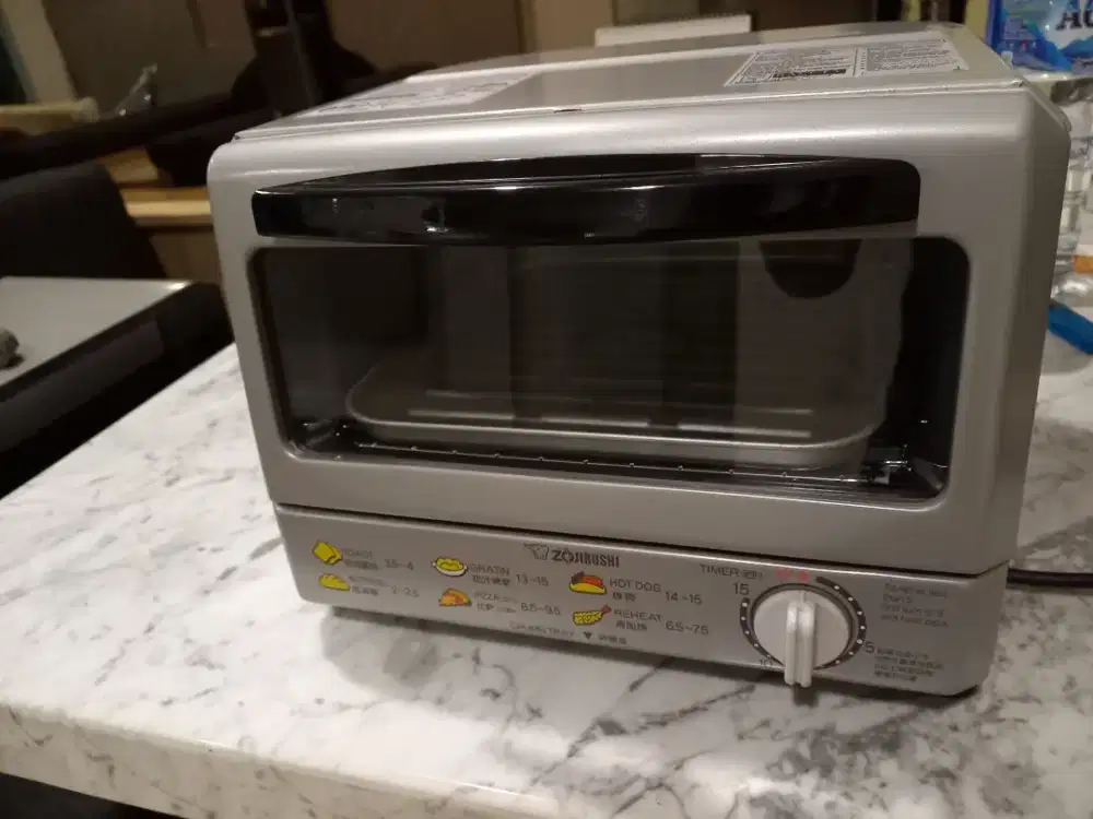 Oven ( ZOjirushi , ET- REQ75 )