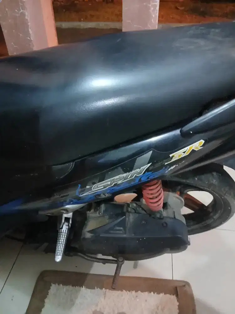 Spin 2007 biru hitam