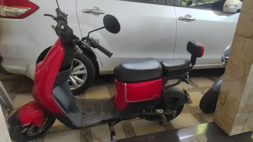 Sepeda Listrik Viar C2