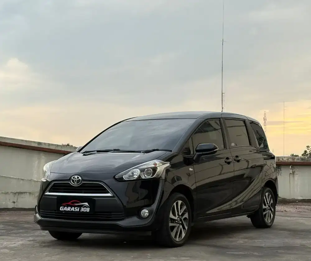 Toyota Sienta V AT 1.5 Tahun 2019 Warna Hitam KM 77rb record