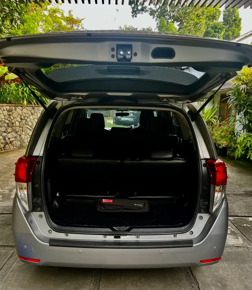 Toyota Kijang Innova V 2017 Diesel