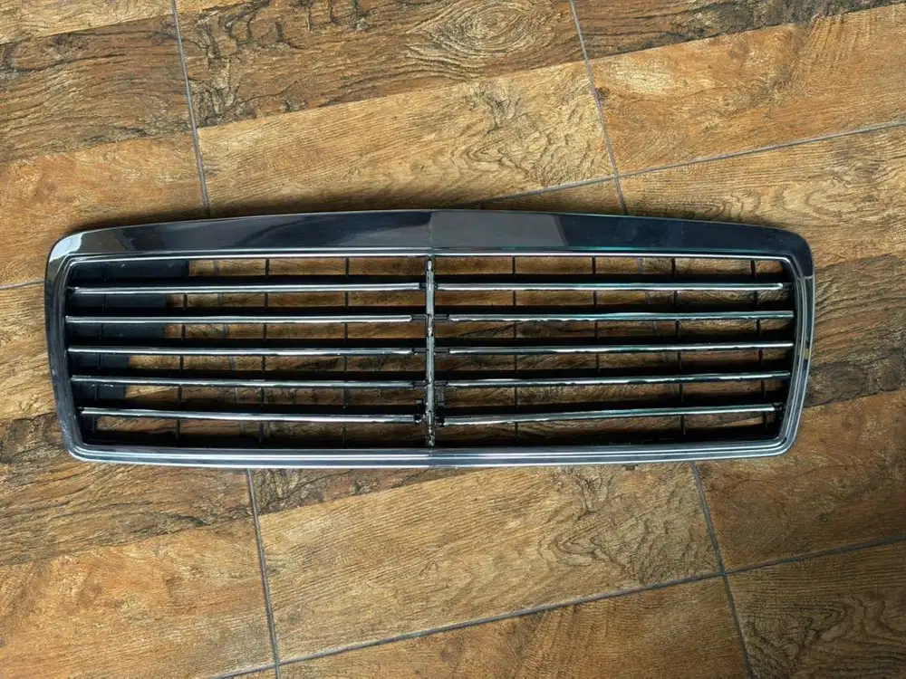 Grill Mercy W210 Pra facelife Second