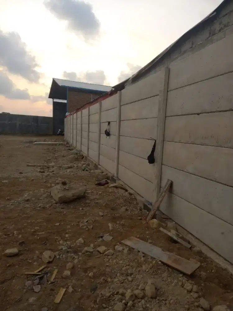 Pagar panel pembatas