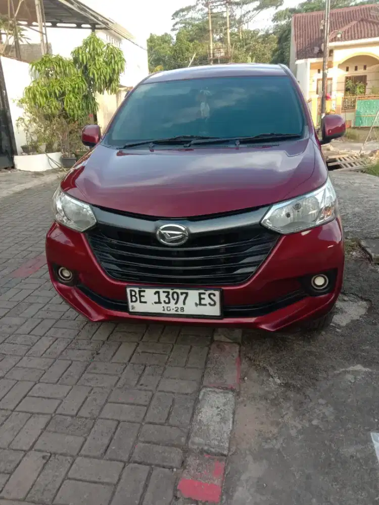 Xenia 1,3  X   2015 akhir