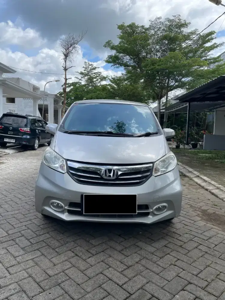 Honda Freed tipe E 2013