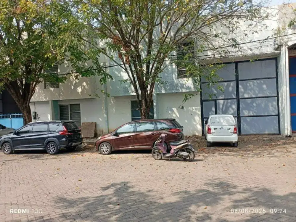 Gudang di Safe and Lock, Lingkar Timur Sidoarjo STRATEGIS