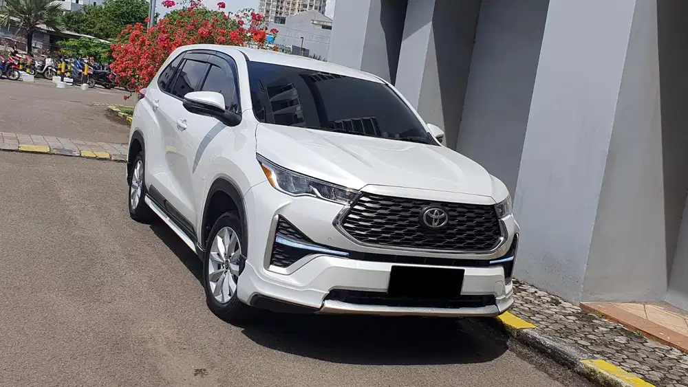 Toyota Zenix V 2.0 Bensin 2025