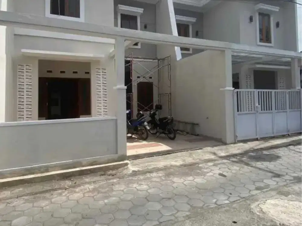 Rumah Dijual 2 Lantai Jogja  Dekat Bandara Adi Sucipto Akses Mobil ; Full Furnish