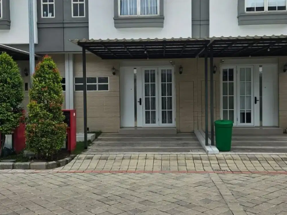RUMAH WISATA BUKIT MAS PADDINGTON, ROW 3 MOBIL